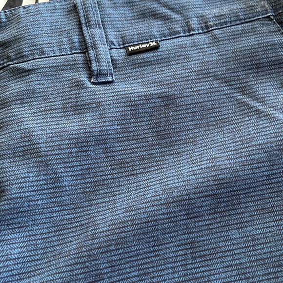 Hurley men’s shorts - Picture 3 of 3